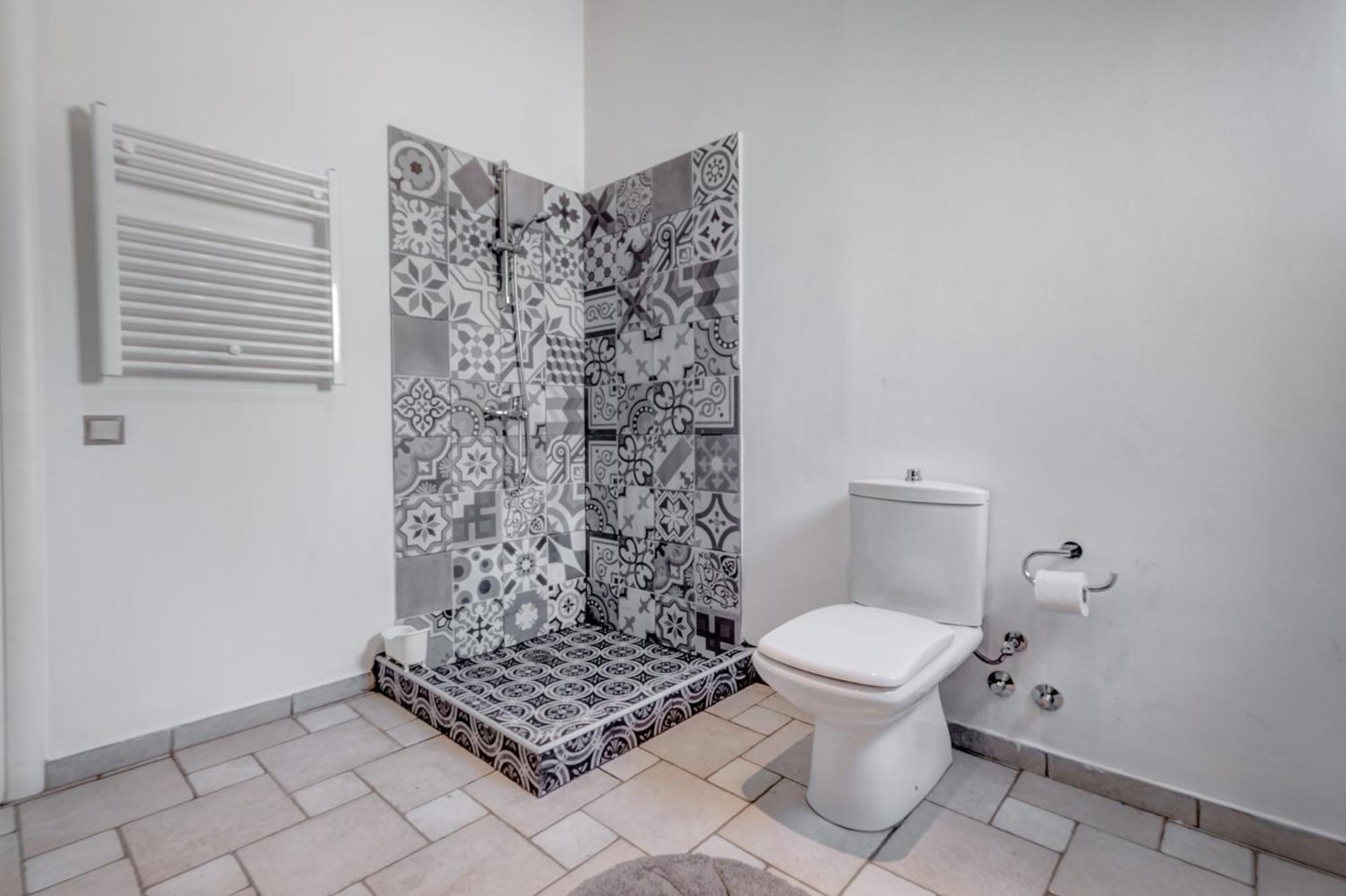 Villa Intemella Kompitsion Ngoại thất bức ảnh