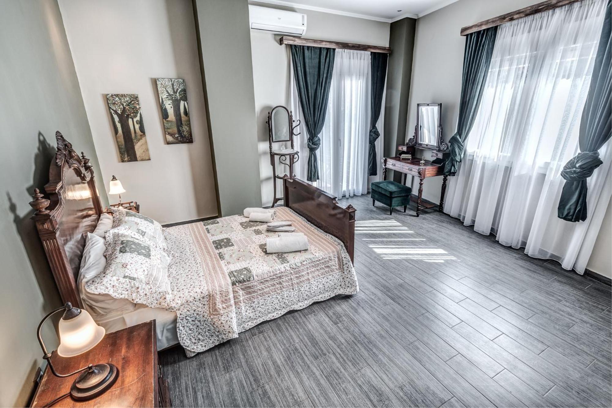 Villa Intemella Kompitsion Ngoại thất bức ảnh