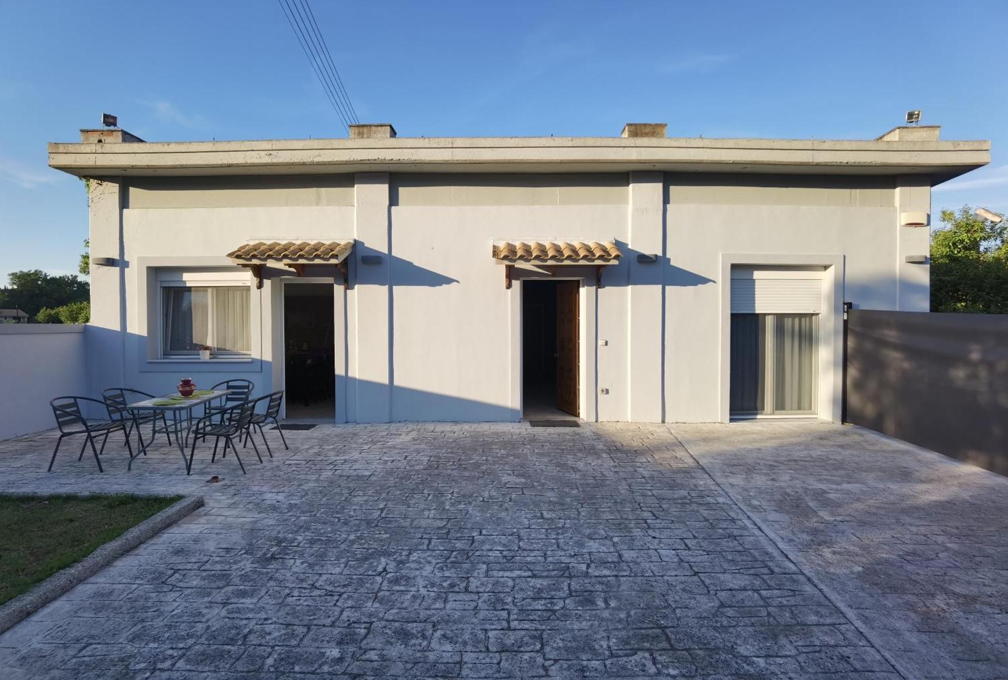 Villa Intemella Kompitsion Ngoại thất bức ảnh