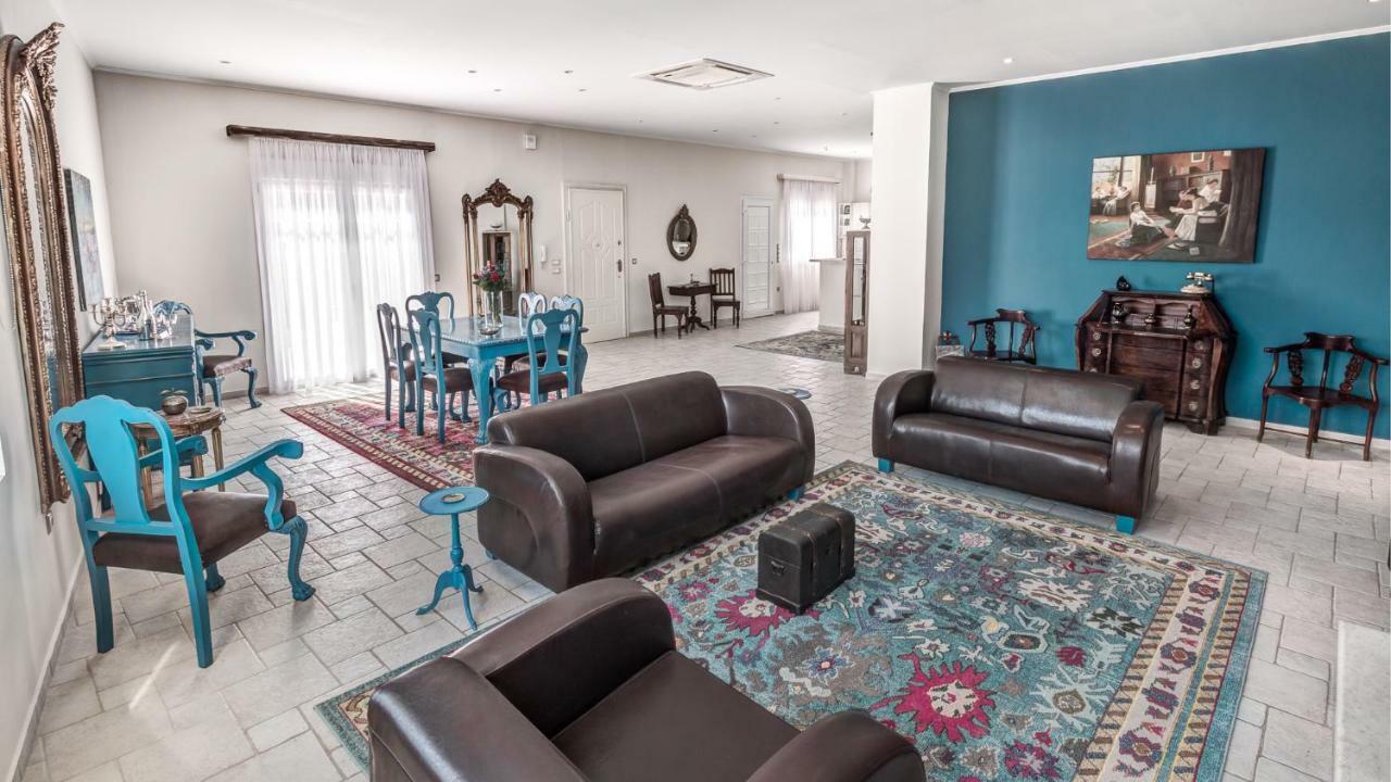 Villa Intemella Kompitsion Ngoại thất bức ảnh