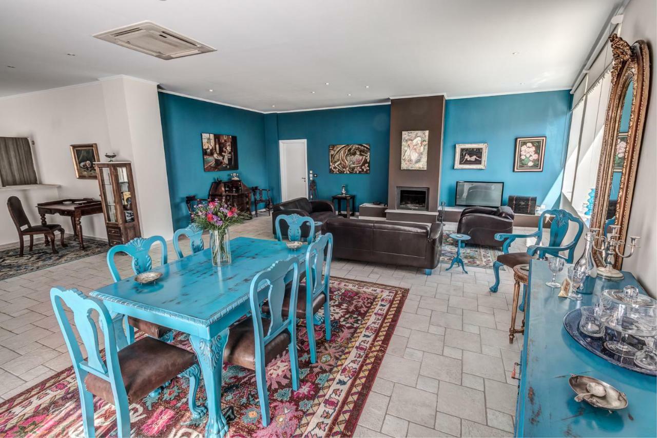 Villa Intemella Kompitsion Ngoại thất bức ảnh